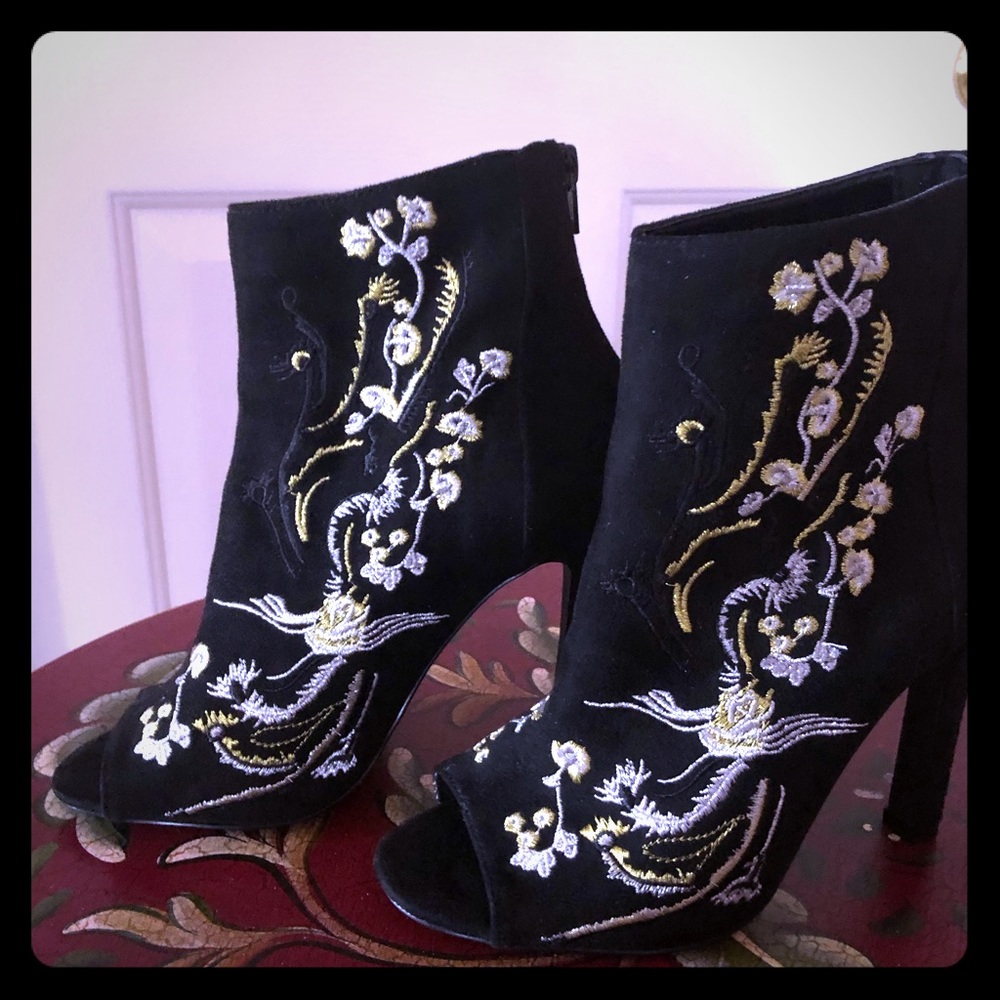 Ankle boots
